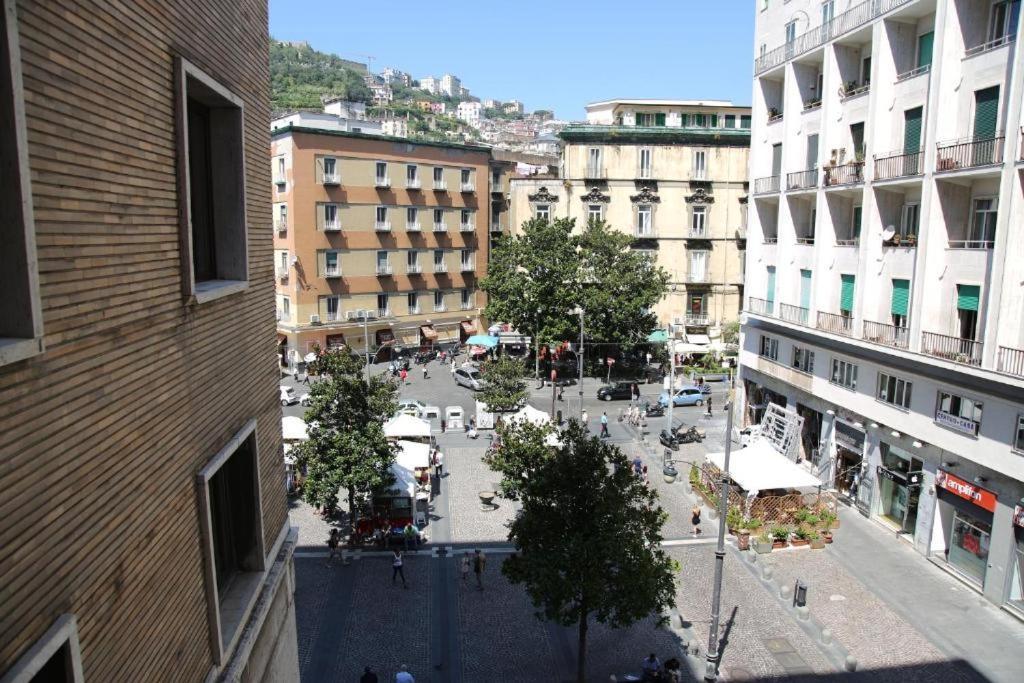 Boutique Hotel Piazza Carita Nápoles Exterior foto